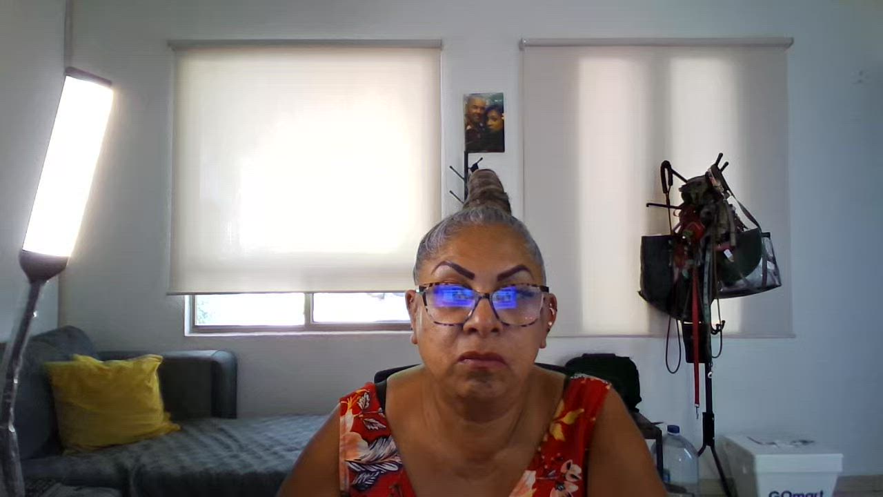 Sandra R. — Revenue Cycle Specialist